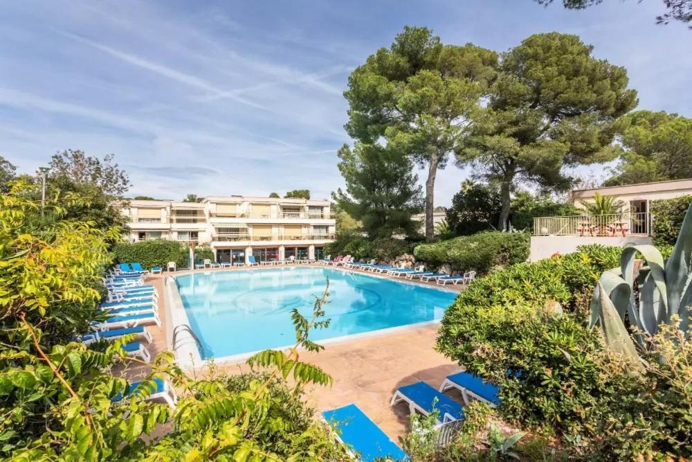 Residence Pierre Et Vacances De La Corniche D'Or Saint-Raphaël 외부 사진